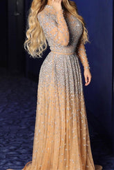 Vestido de noche de manga larga transparente color piel